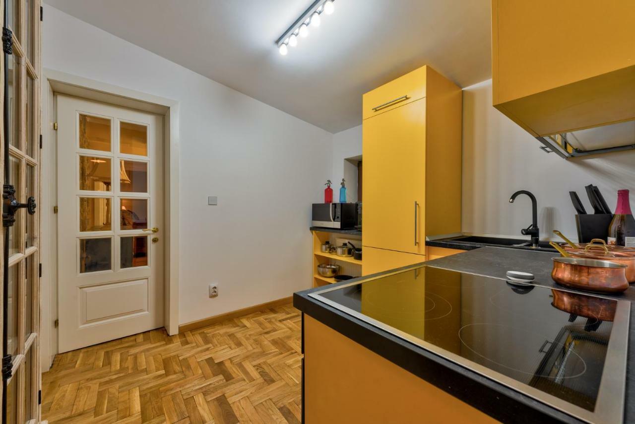 Le Park Apartment Bucharest Exterior photo