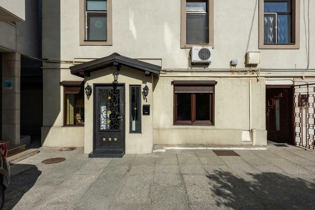 Le Park Apartment Bucharest Exterior photo