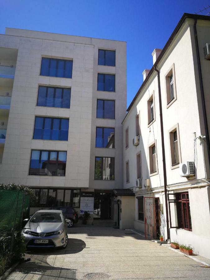Le Park Apartment Bucharest Exterior photo
